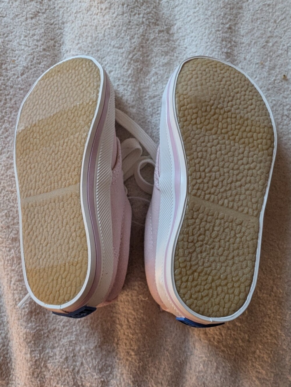 KEDS Little Girl's Light Pink Canvas Sneakers With Rubber Toe Caps - Size 7 - Picture 3 of 4